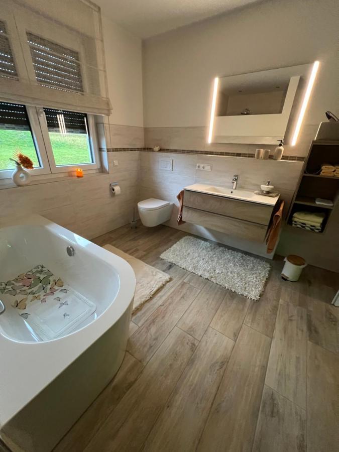 Ferienhaus Im Wiesental Nideggen Esterno foto
